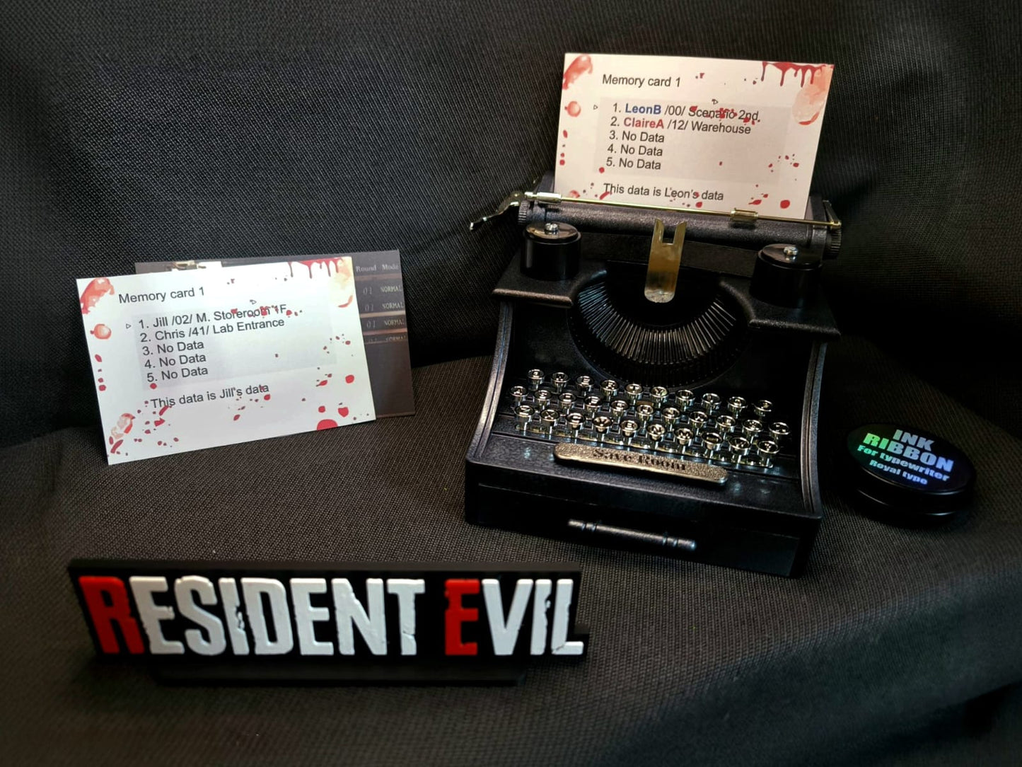 Máquina de escribir Resident Evil con música de sala de guardado y movimiento